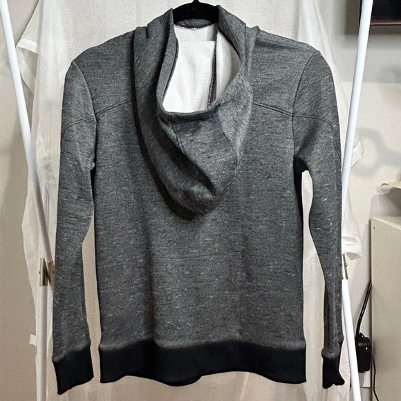 Under Armour Hoodie - Picture 2 of 3